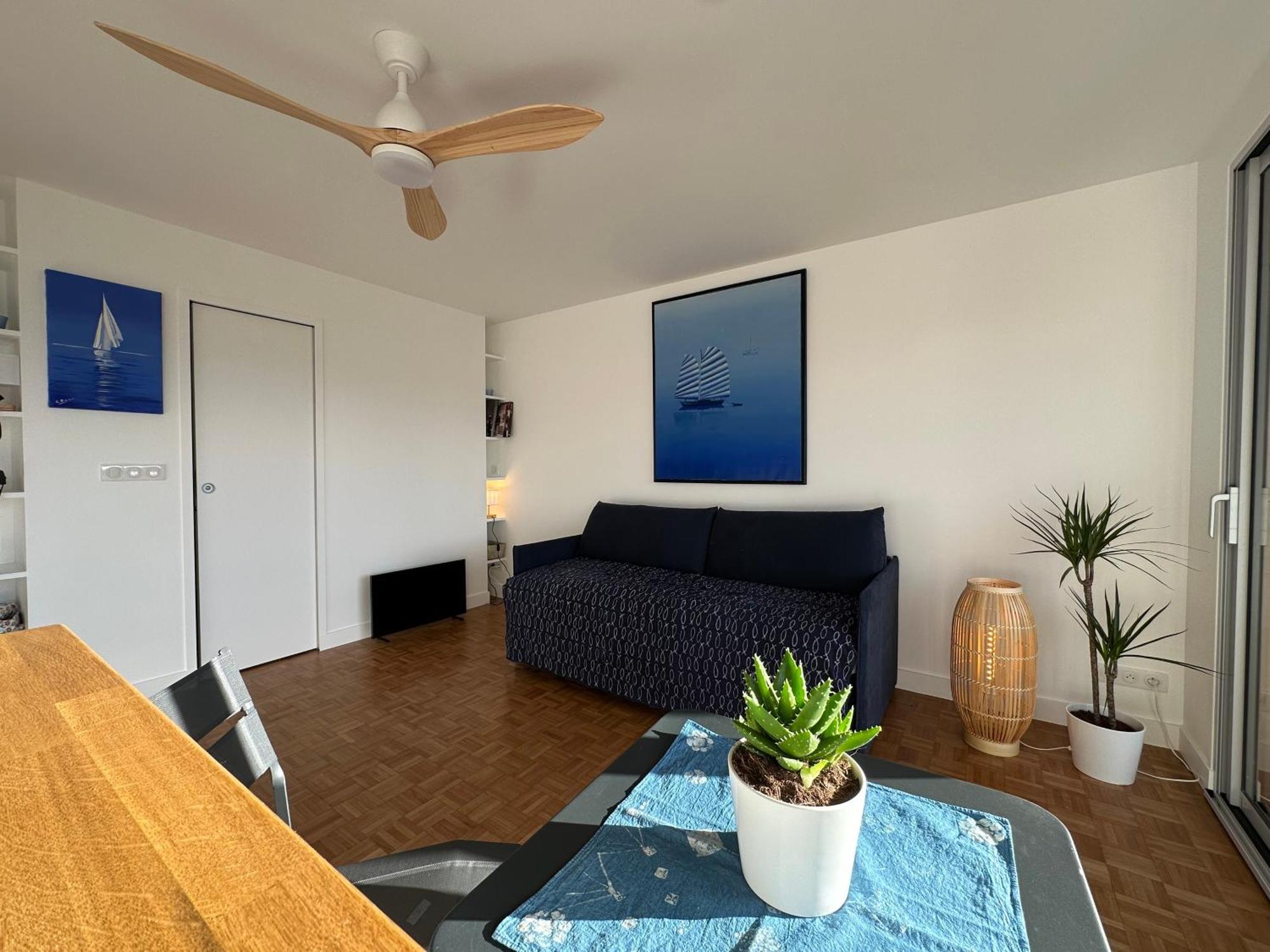 Mobility Lease- Sunny With Large Balcony, Park View At 15 * Parijs